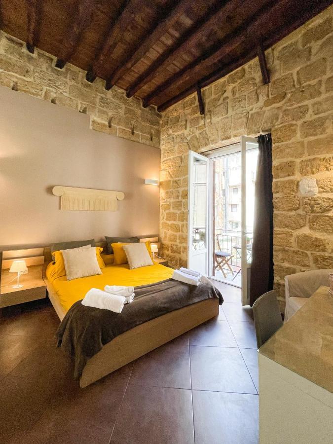 パレルモ B＆B カレッラ Bed & Breakfast エクステリア 写真