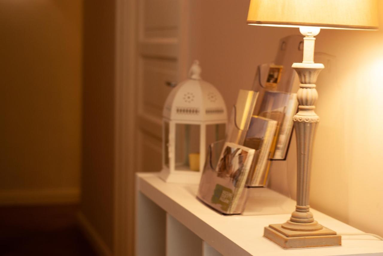 パレルモ B＆B カレッラ Bed & Breakfast エクステリア 写真