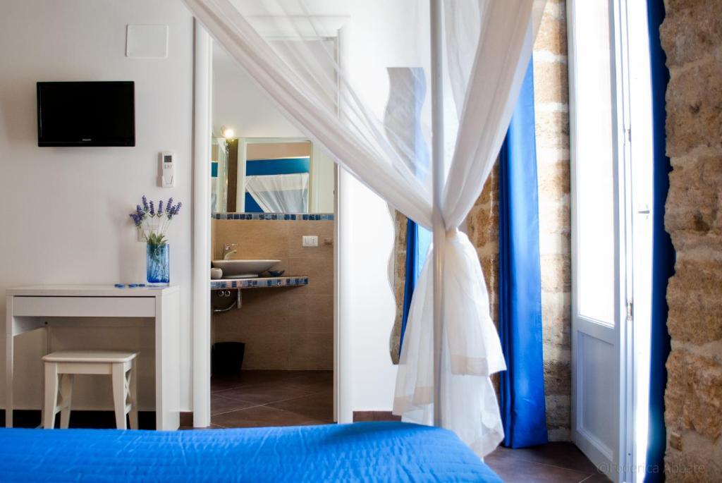 パレルモ B＆B カレッラ Bed & Breakfast 部屋 写真