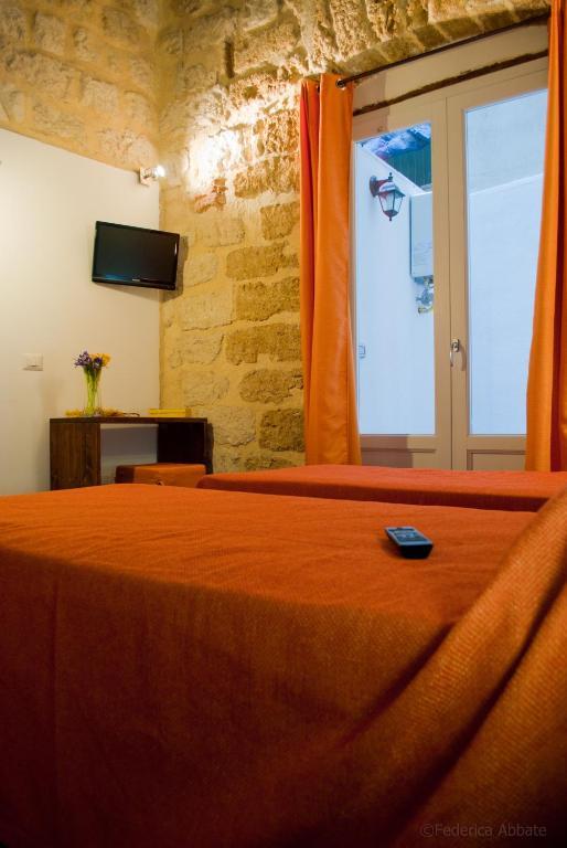パレルモ B＆B カレッラ Bed & Breakfast 部屋 写真